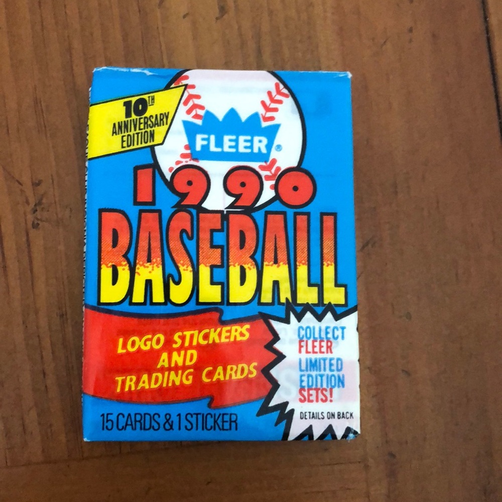 Unopened 1990 Fleer baseball card pack